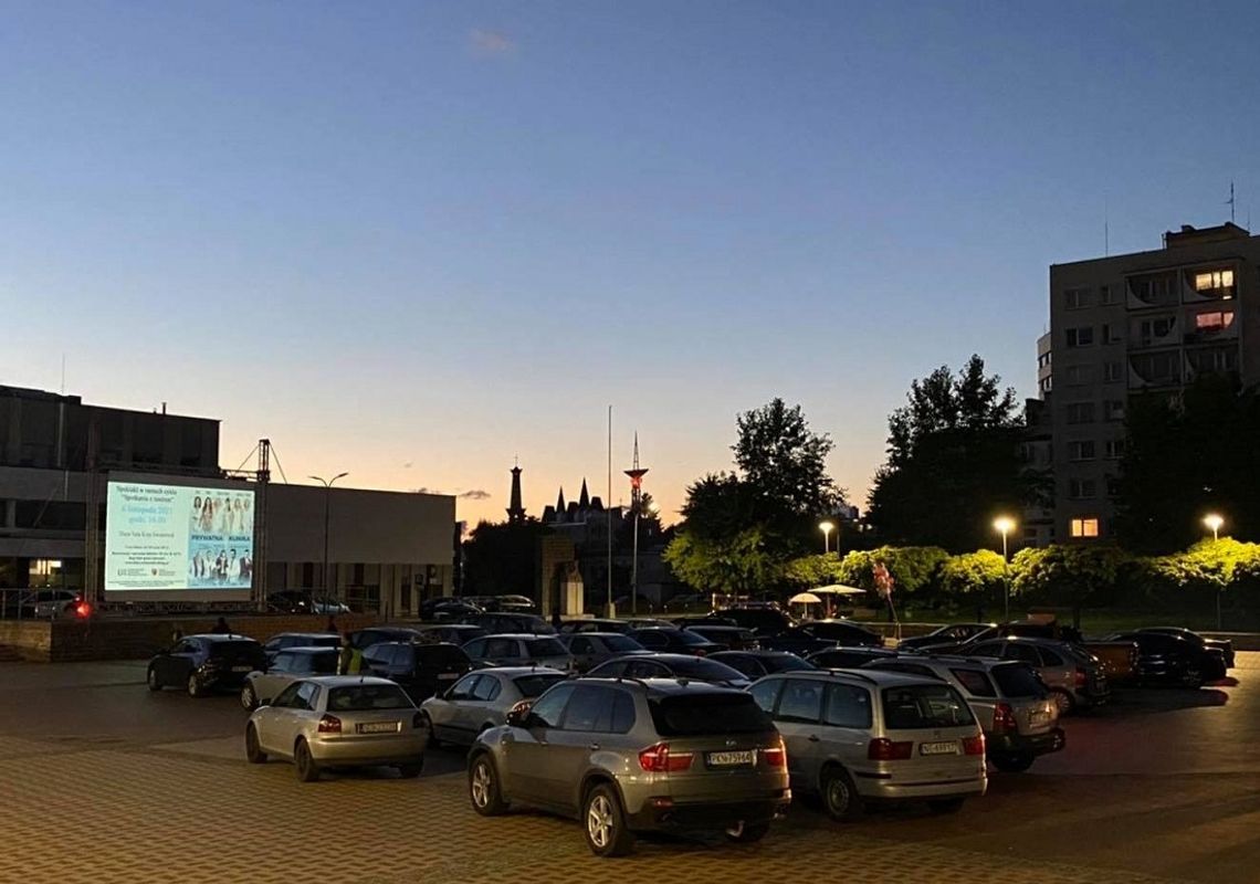 Wraca kino samochodowe! [Znamy repertuar]