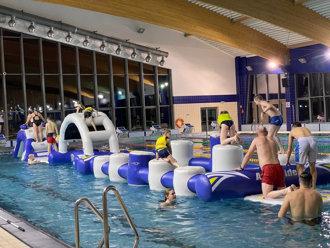 Wskakuj na dmuchany tor w CRW Dolinka