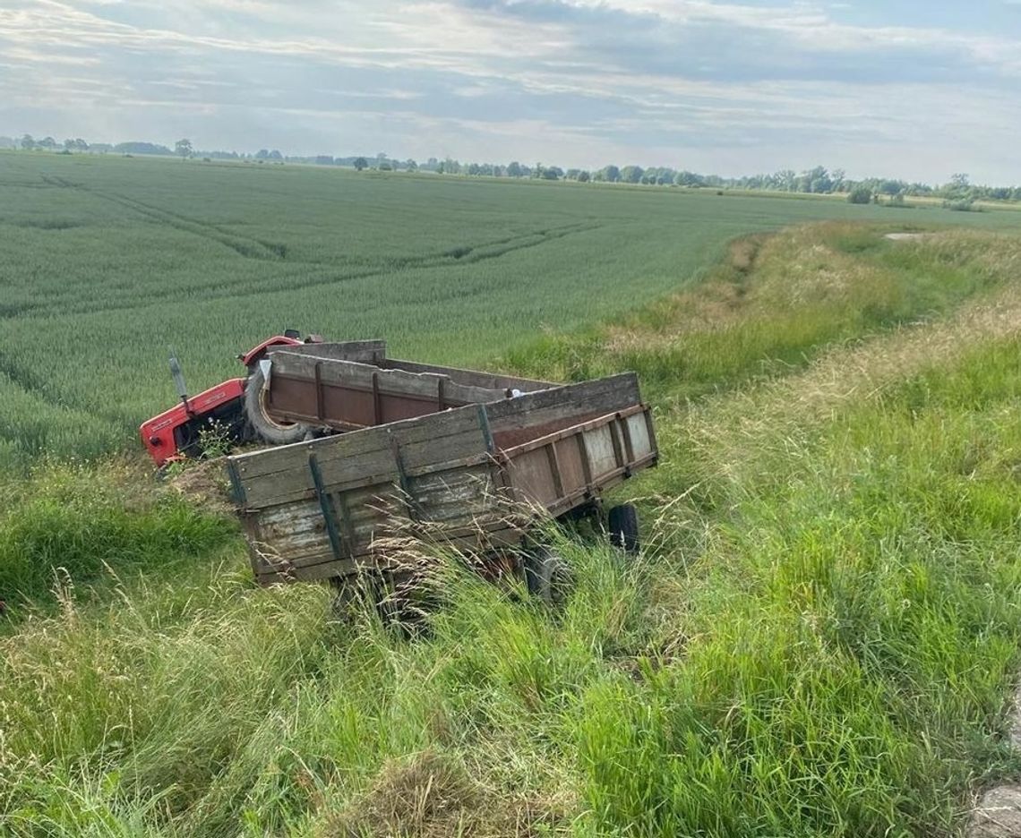 Wypadł z ciągnika i wpadł pod koła