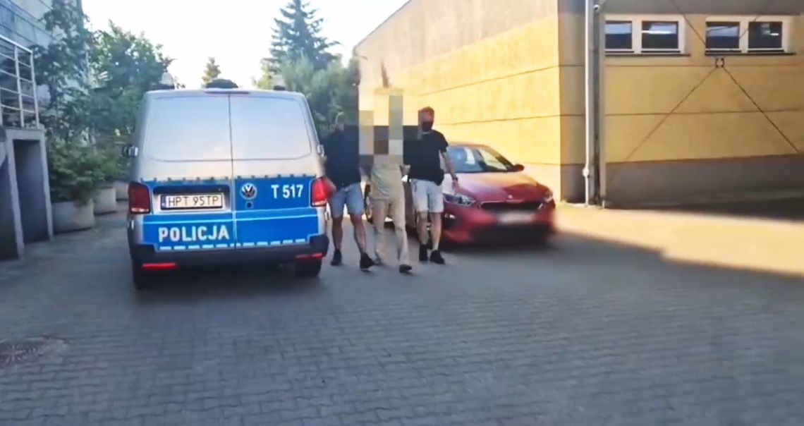 Wysłał tajemniczą paczkę. Chwilę później ewakuowano komendę