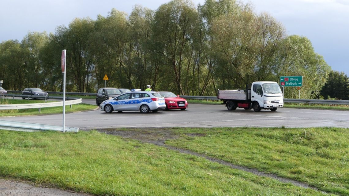 Za szybko w Raczkach Elbląskich. Kierujący bmw stracił prawo jazdy