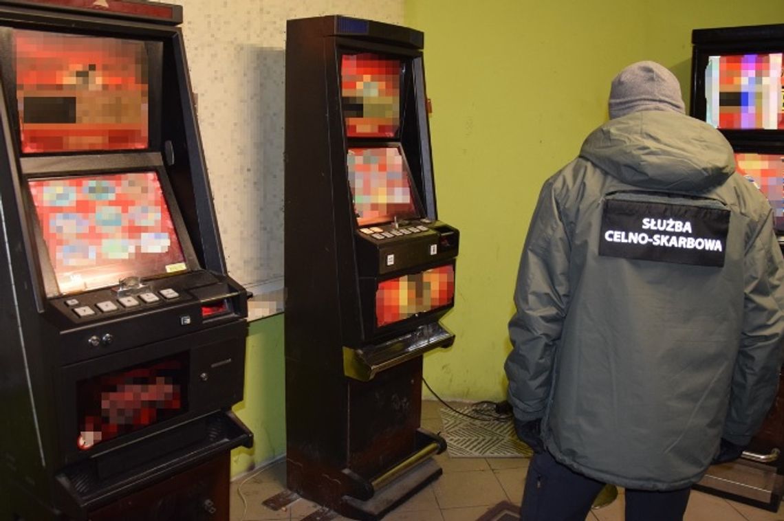 Zajęli w Elblągu automaty. W lokalu był miotacz gazu