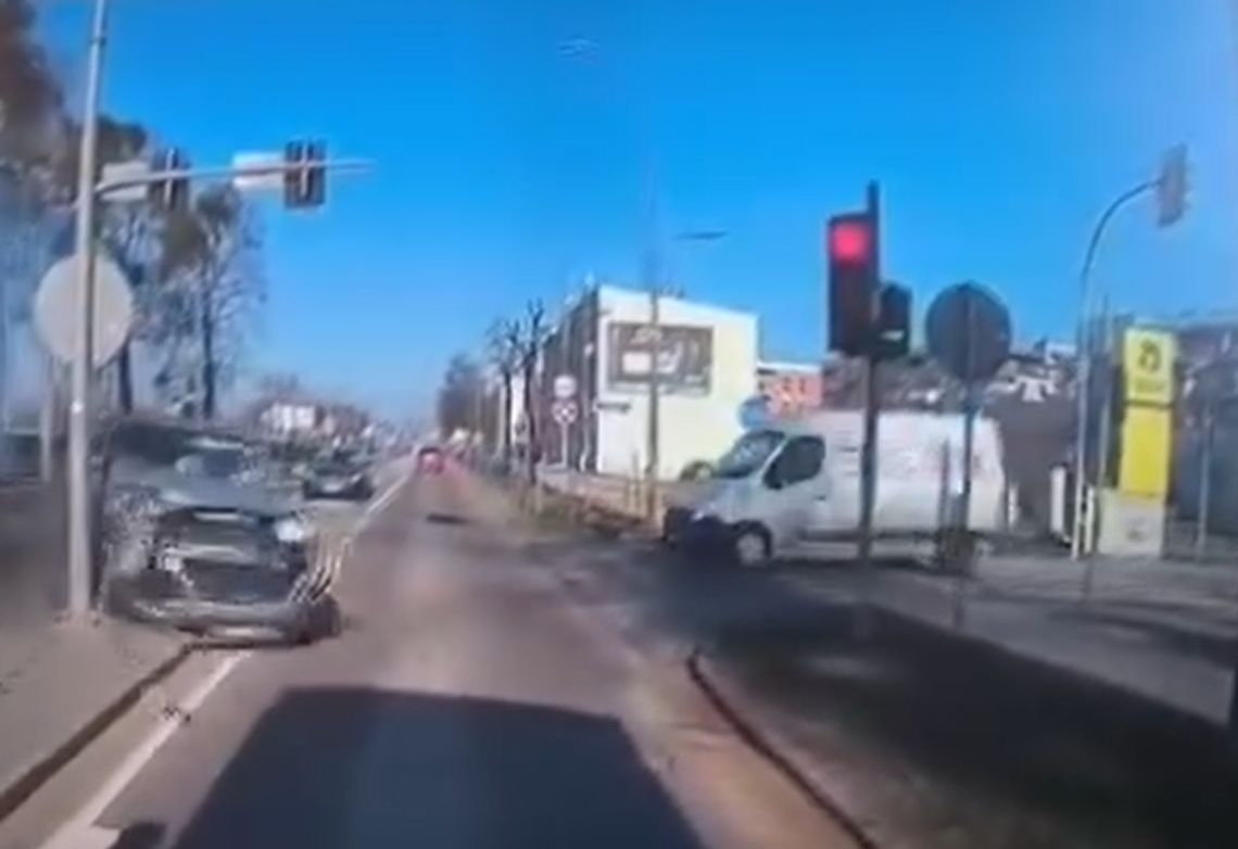 Zderzenie na Grunwaldzkiej. Zobacz, jak do niego doszło [FILM]