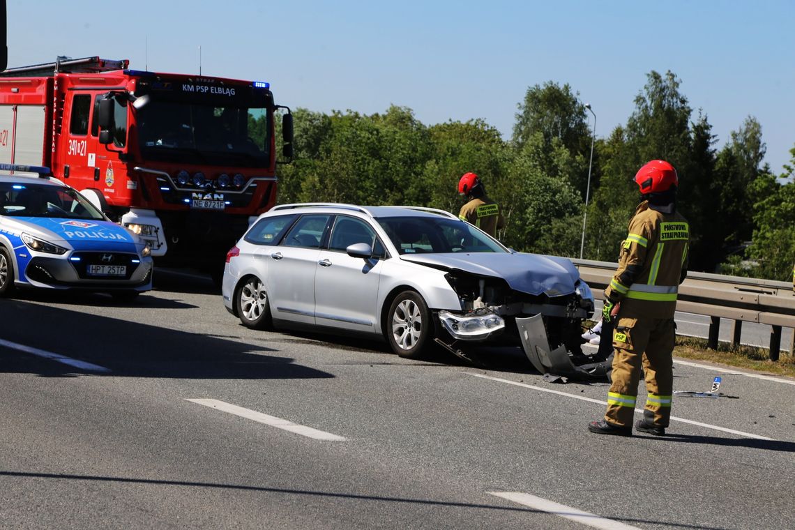 Zderzenie na S7. Sprawcą 82-letnia kobieta