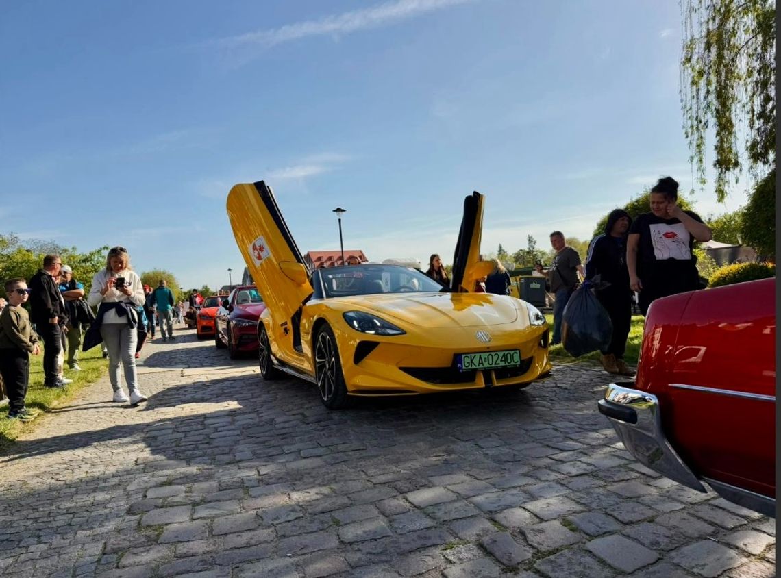 Zlot kabrioletów w Elblągu