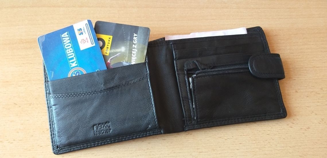 Znaleziono portfel z pieniędzmi