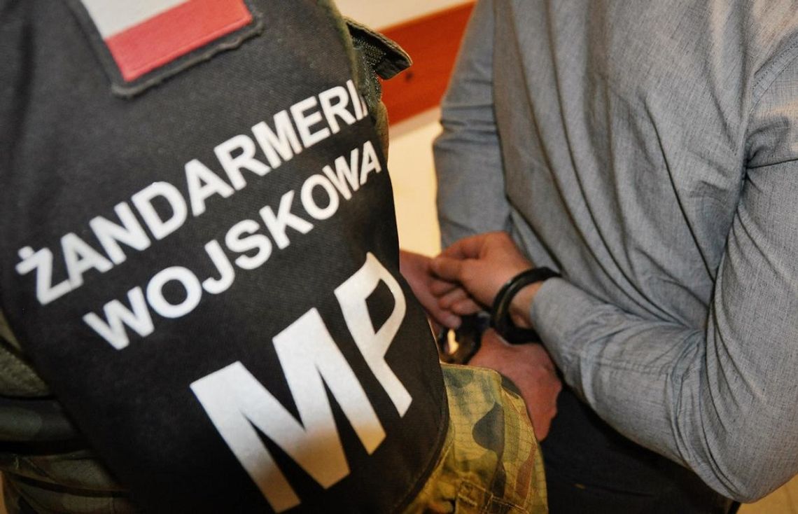 Żołnierze Żandarmerii Wojskowej w Elblągu zatrzymali żołnierza za handel narkotykami