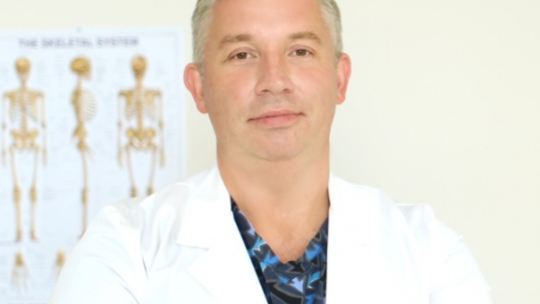 dr n. med. Paweł Bazela