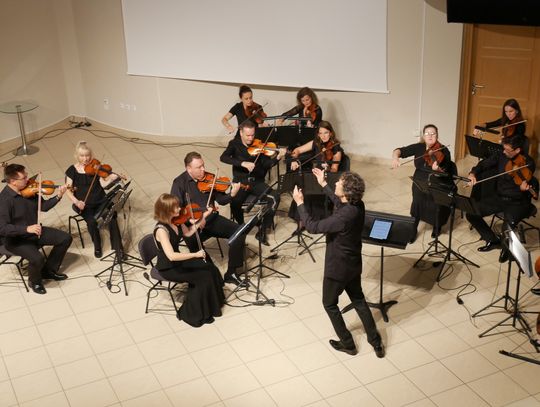 Muzyczne zakończenie lata: „Pocztówka znad Narwi” w Elblągu