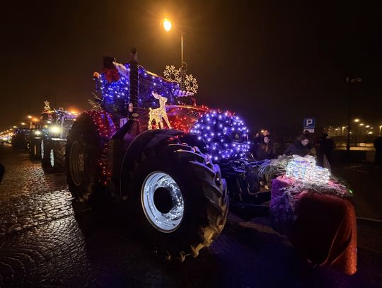 Świąteczne traktory w Elblągu